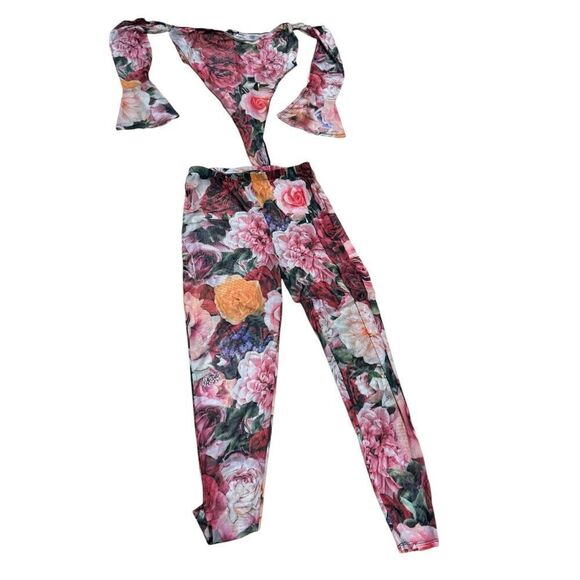 Fashion Nova Blame It On The Rose Legging Red/Combo Set 1X Bell Sleeve Bodysuit - Picture 7 of 11